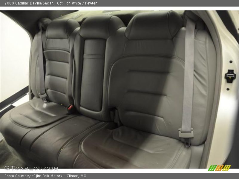 Cotillion White / Pewter 2000 Cadillac DeVille Sedan