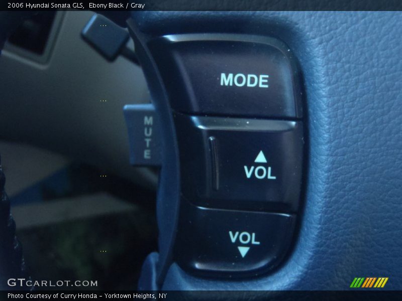 Ebony Black / Gray 2006 Hyundai Sonata GLS