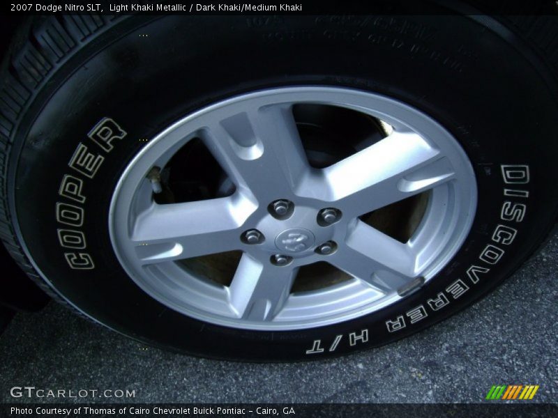 Light Khaki Metallic / Dark Khaki/Medium Khaki 2007 Dodge Nitro SLT
