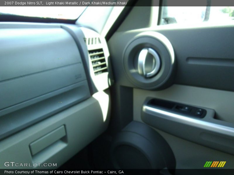 Light Khaki Metallic / Dark Khaki/Medium Khaki 2007 Dodge Nitro SLT