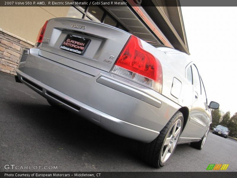 R Electric Silver Metallic / Gobi Sand R Metallic 2007 Volvo S60 R AWD