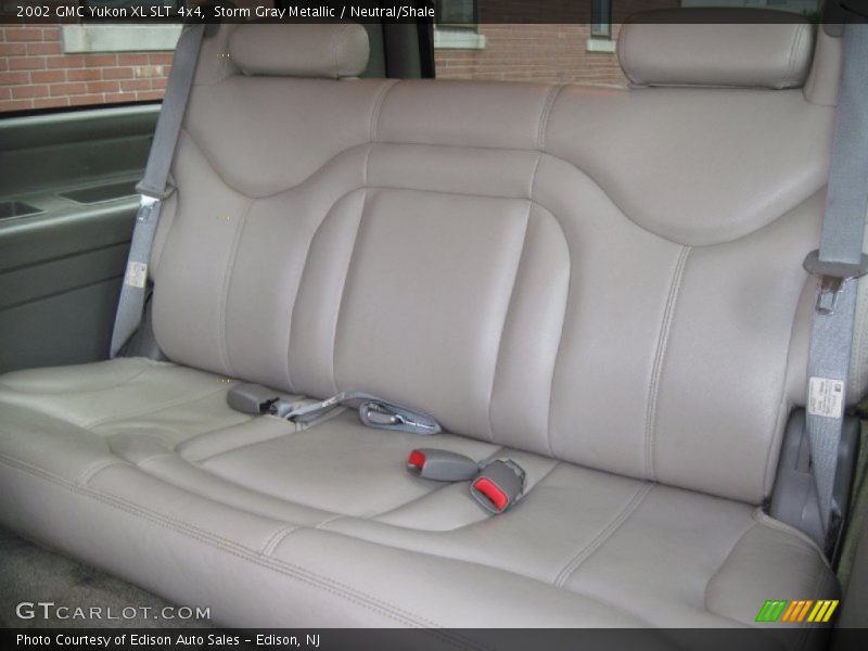 Storm Gray Metallic / Neutral/Shale 2002 GMC Yukon XL SLT 4x4