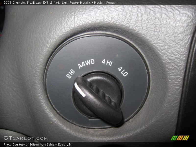 Light Pewter Metallic / Medium Pewter 2003 Chevrolet TrailBlazer EXT LS 4x4
