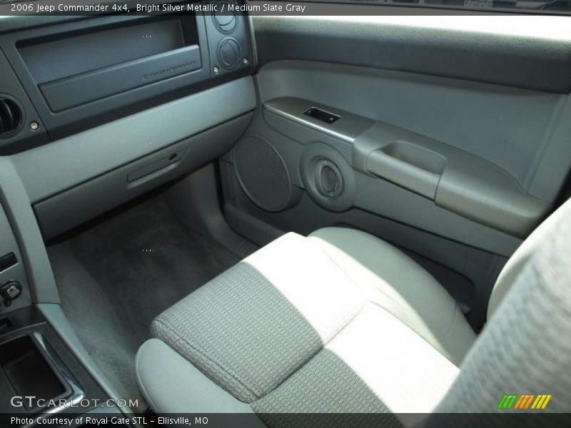 Bright Silver Metallic / Medium Slate Gray 2006 Jeep Commander 4x4