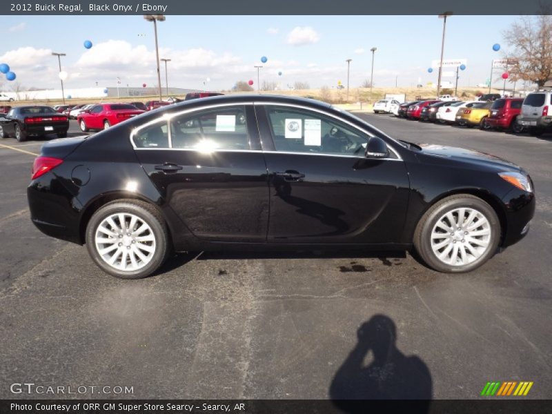 Black Onyx / Ebony 2012 Buick Regal