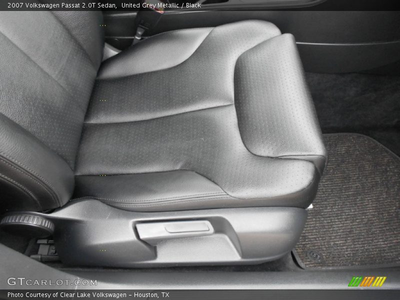 United Grey Metallic / Black 2007 Volkswagen Passat 2.0T Sedan