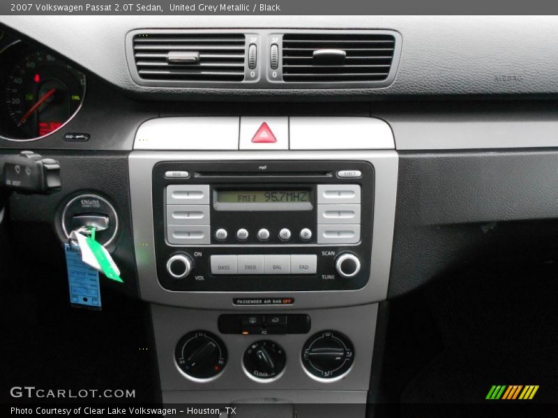 United Grey Metallic / Black 2007 Volkswagen Passat 2.0T Sedan