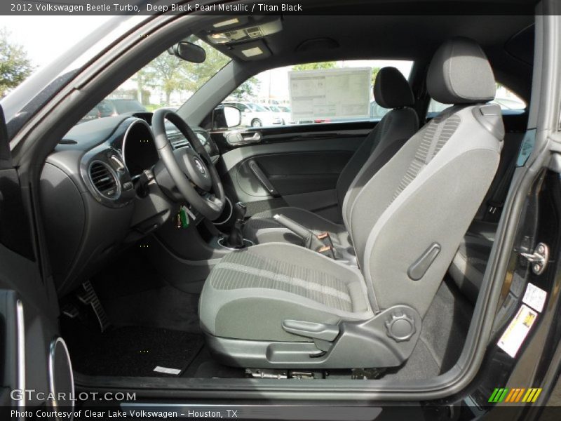 Deep Black Pearl Metallic / Titan Black 2012 Volkswagen Beetle Turbo