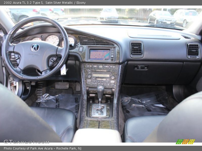 Dashboard of 2002 TL 3.2 Type S