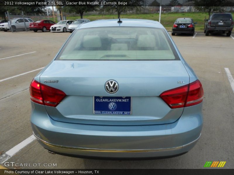 Glacier Blue Metallic / Cornsilk Beige 2012 Volkswagen Passat 2.5L SEL