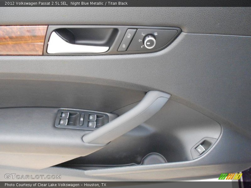 Night Blue Metallic / Titan Black 2012 Volkswagen Passat 2.5L SEL