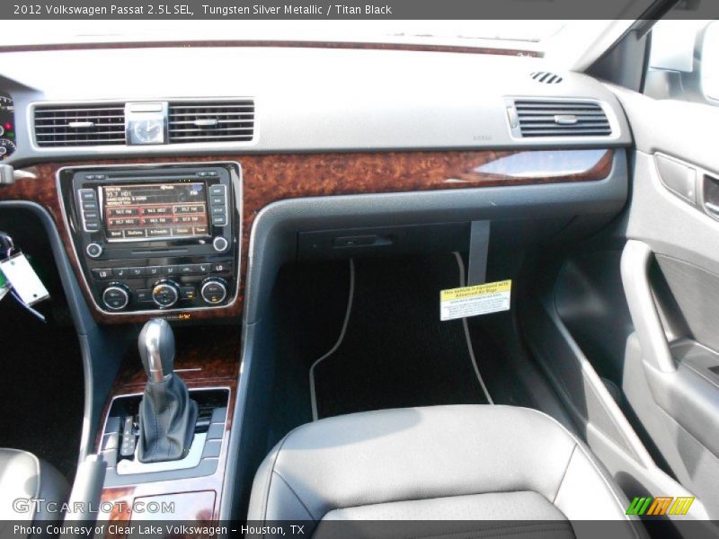 Tungsten Silver Metallic / Titan Black 2012 Volkswagen Passat 2.5L SEL