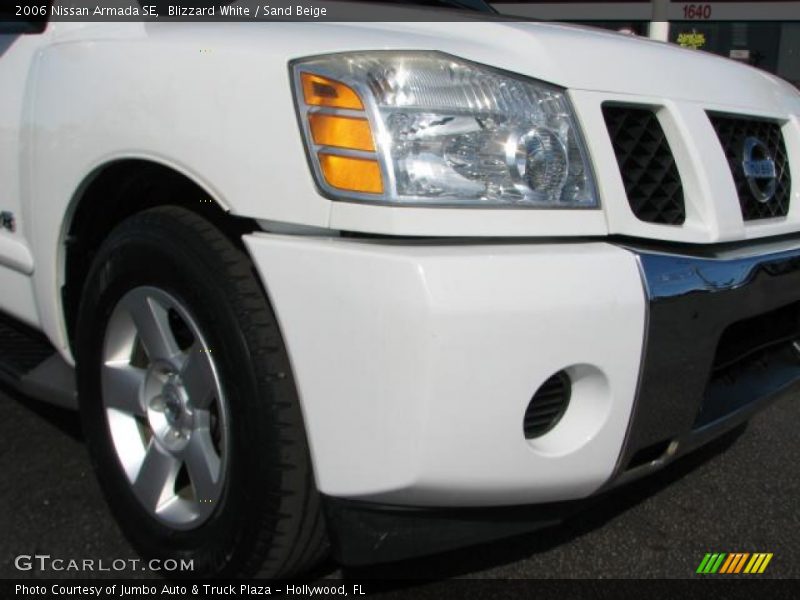 Blizzard White / Sand Beige 2006 Nissan Armada SE
