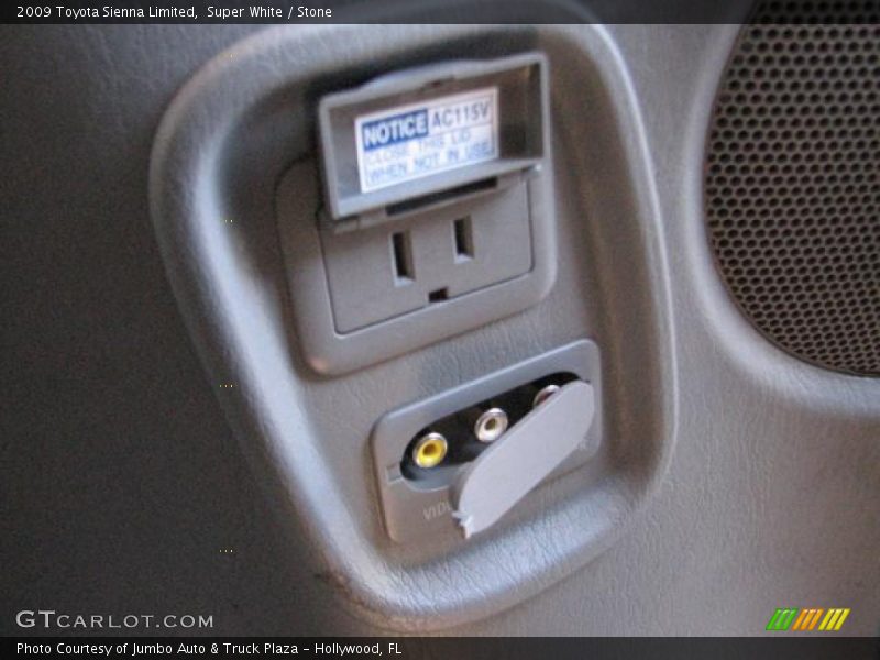 Super White / Stone 2009 Toyota Sienna Limited