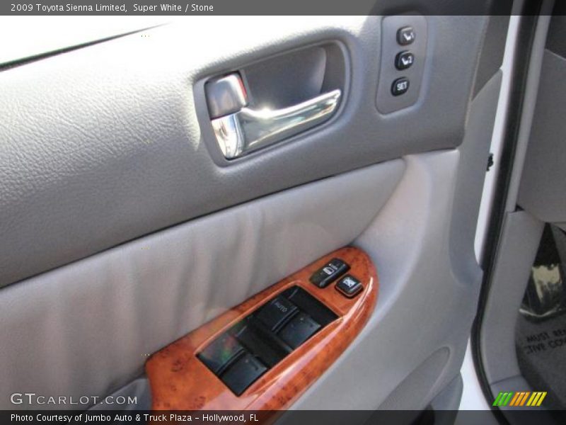 Super White / Stone 2009 Toyota Sienna Limited