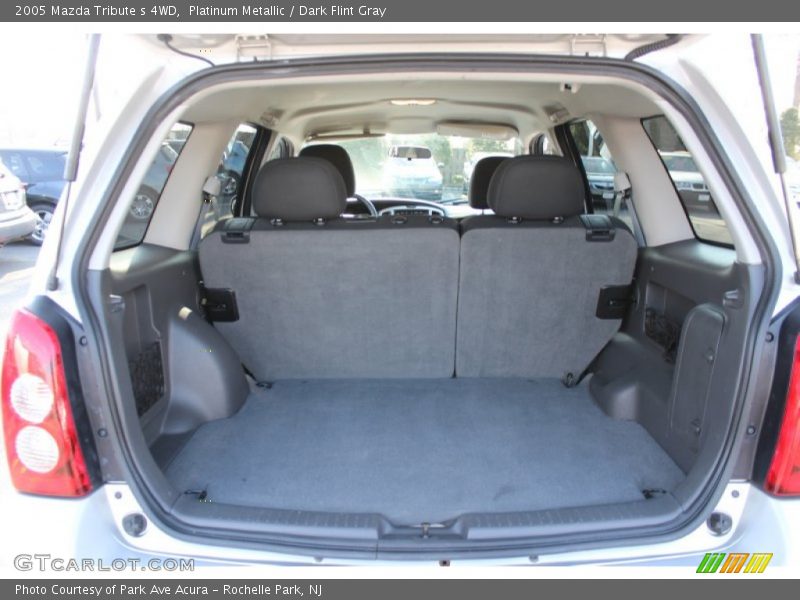  2005 Tribute s 4WD Trunk