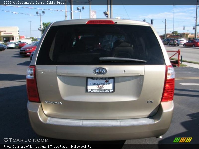 Sunset Gold / Beige 2006 Kia Sedona LX