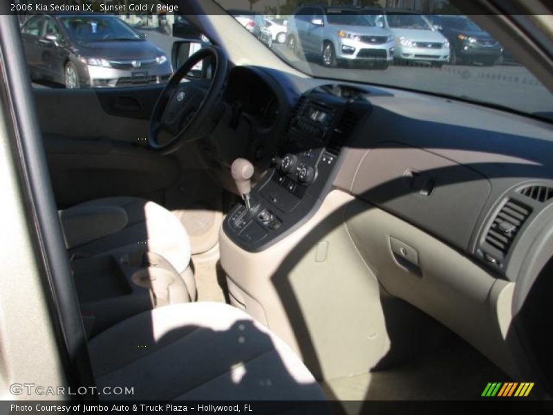 Sunset Gold / Beige 2006 Kia Sedona LX