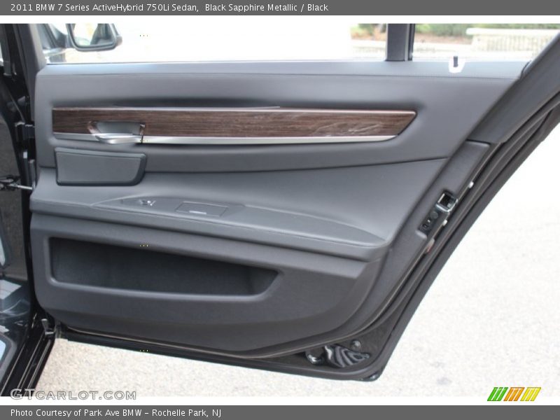 Door Panel of 2011 7 Series ActiveHybrid 750Li Sedan