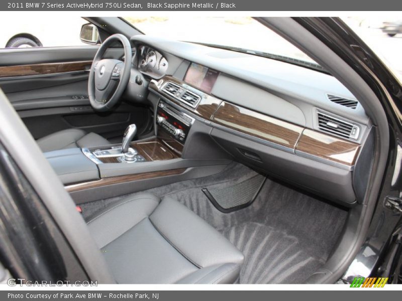 Dashboard of 2011 7 Series ActiveHybrid 750Li Sedan