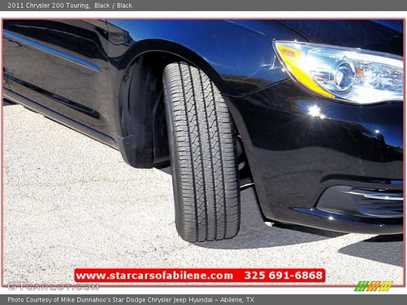 Black / Black 2011 Chrysler 200 Touring