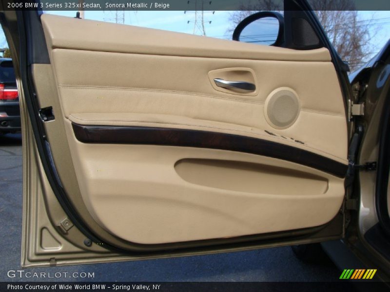 Door Panel of 2006 3 Series 325xi Sedan