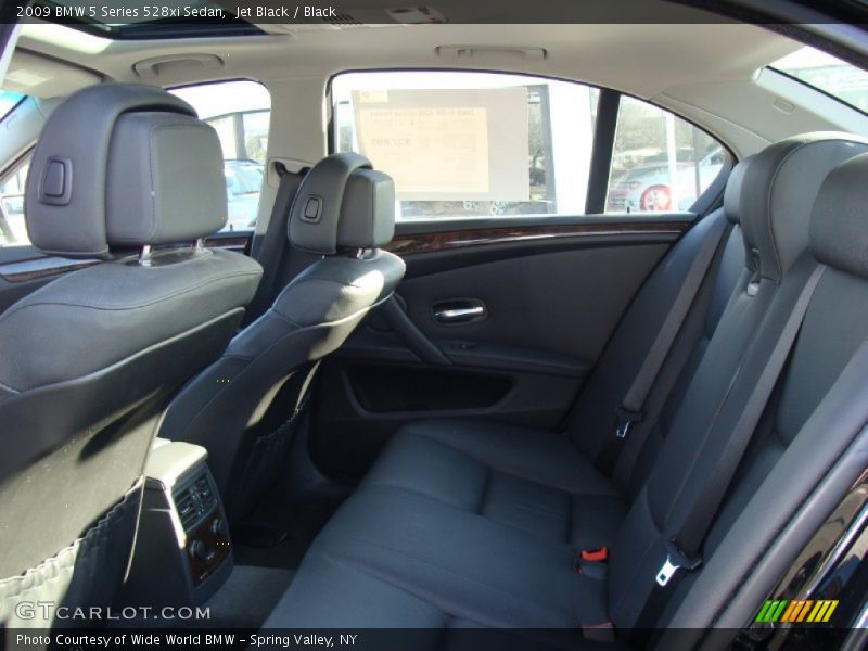Jet Black / Black 2009 BMW 5 Series 528xi Sedan
