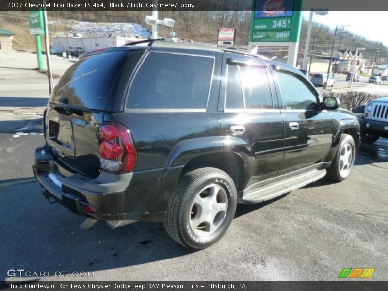 Black / Light Cashmere/Ebony 2007 Chevrolet TrailBlazer LS 4x4