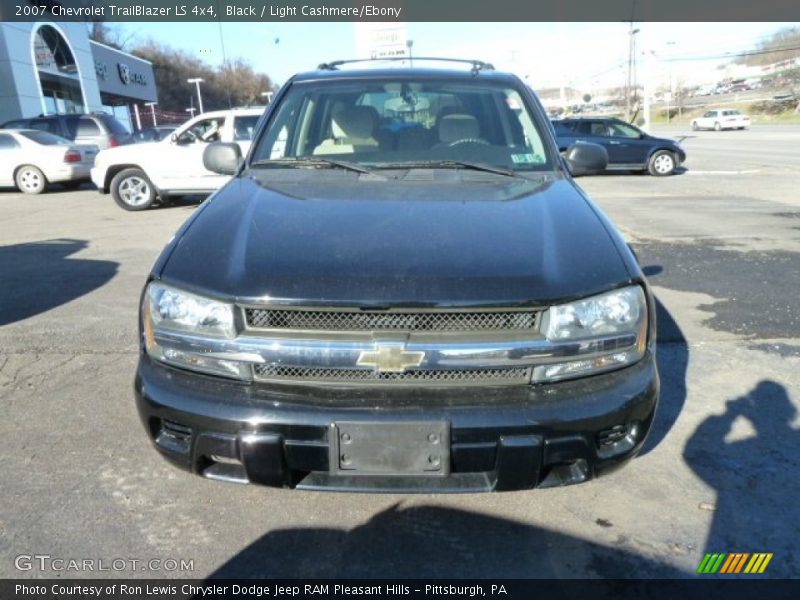 Black / Light Cashmere/Ebony 2007 Chevrolet TrailBlazer LS 4x4