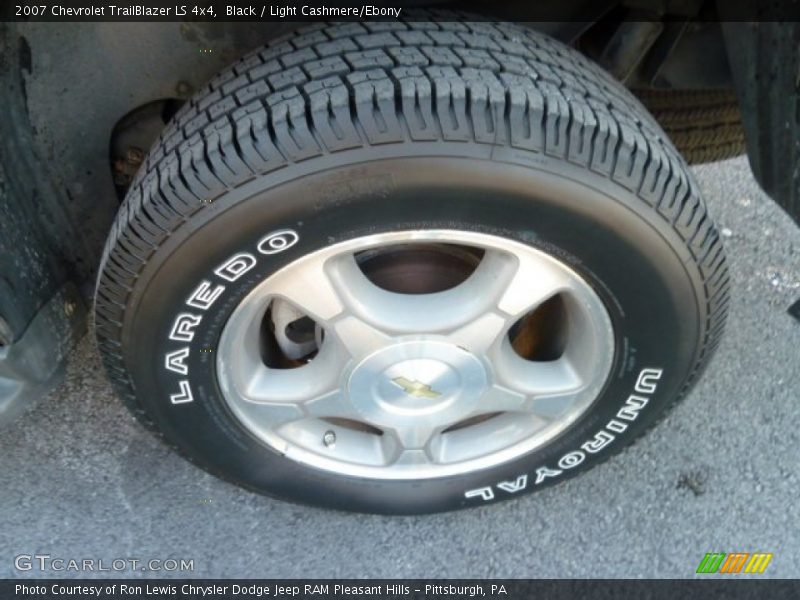 Black / Light Cashmere/Ebony 2007 Chevrolet TrailBlazer LS 4x4