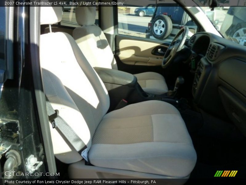 Black / Light Cashmere/Ebony 2007 Chevrolet TrailBlazer LS 4x4