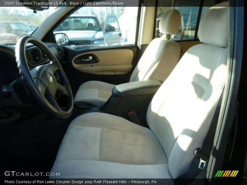 Black / Light Cashmere/Ebony 2007 Chevrolet TrailBlazer LS 4x4