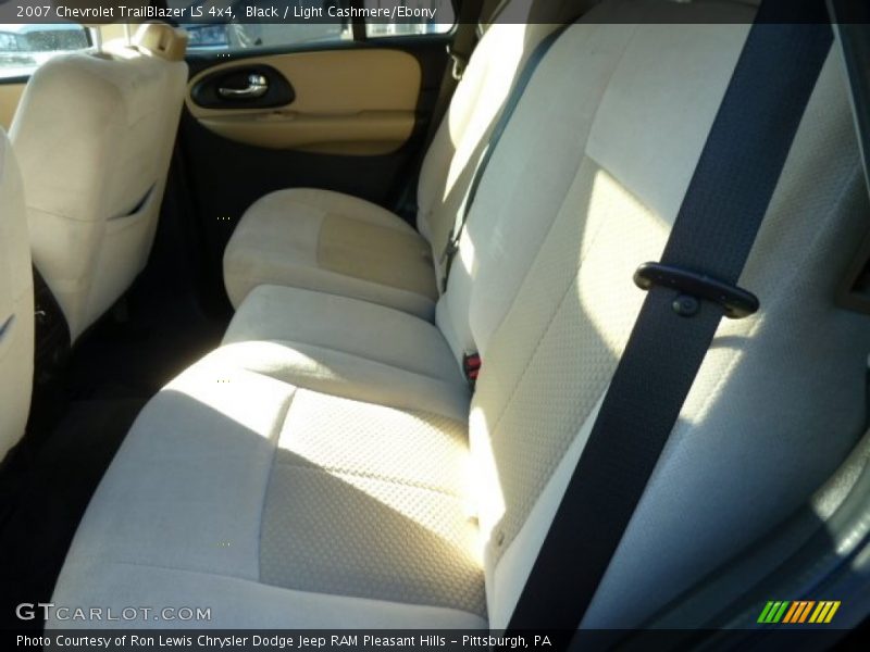 Black / Light Cashmere/Ebony 2007 Chevrolet TrailBlazer LS 4x4