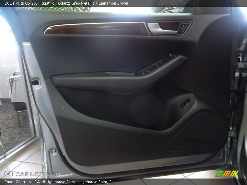 Quartz Grey Metallic / Cinnamon Brown 2011 Audi Q5 2.0T quattro