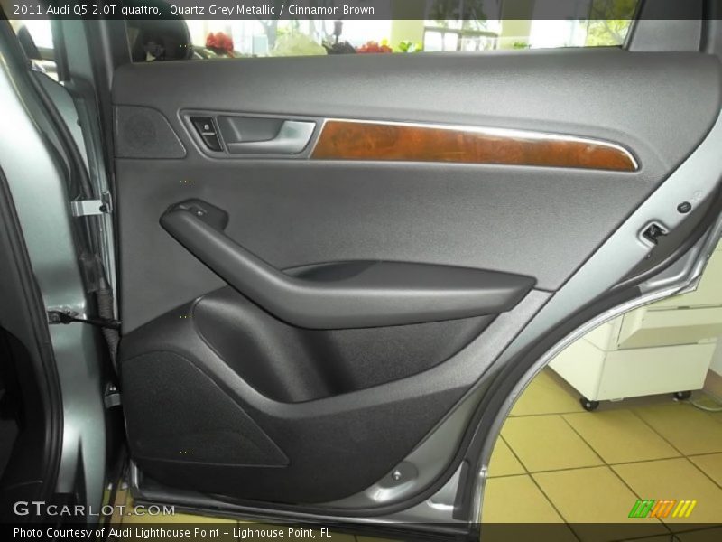 Quartz Grey Metallic / Cinnamon Brown 2011 Audi Q5 2.0T quattro