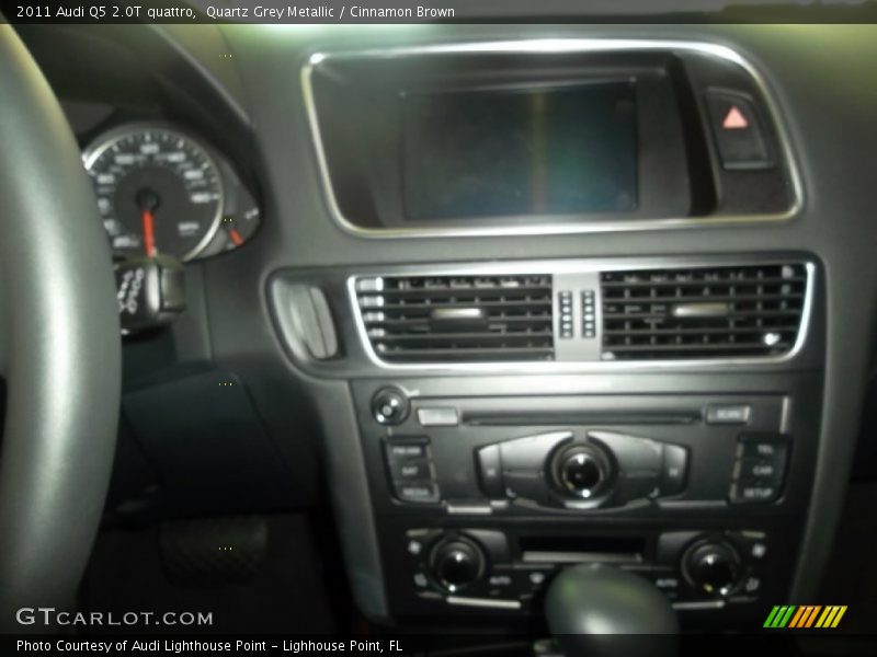 Quartz Grey Metallic / Cinnamon Brown 2011 Audi Q5 2.0T quattro