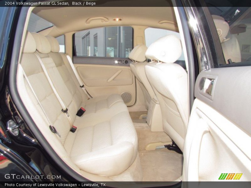 Black / Beige 2004 Volkswagen Passat GL Sedan