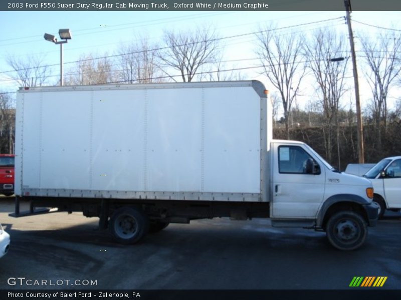 Oxford White / Medium Graphite 2003 Ford F550 Super Duty Regular Cab Moving Truck