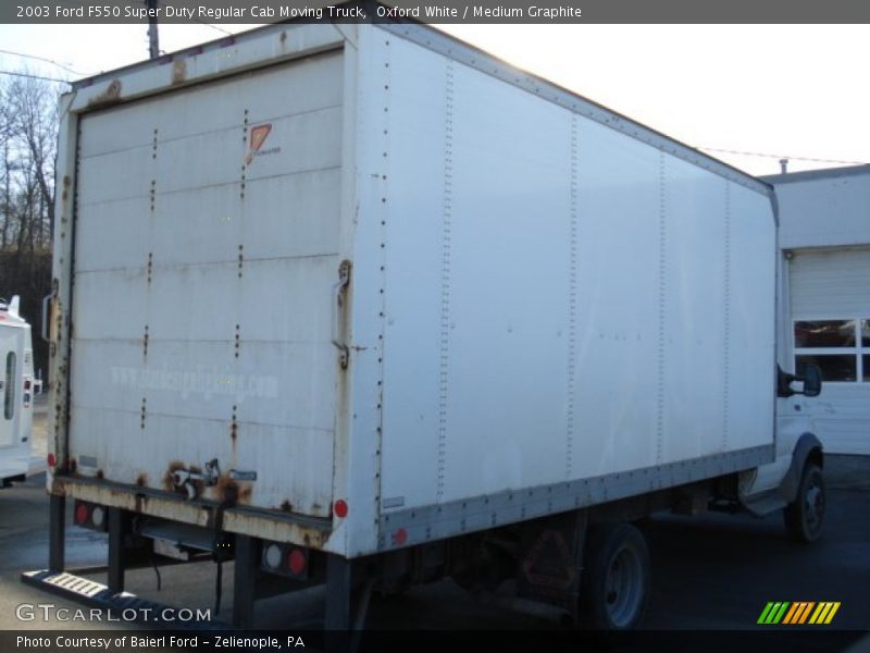 Oxford White / Medium Graphite 2003 Ford F550 Super Duty Regular Cab Moving Truck