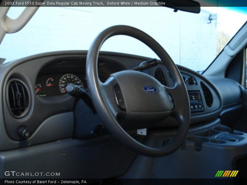 Oxford White / Medium Graphite 2003 Ford F550 Super Duty Regular Cab Moving Truck