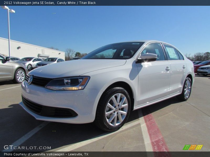 Candy White / Titan Black 2012 Volkswagen Jetta SE Sedan