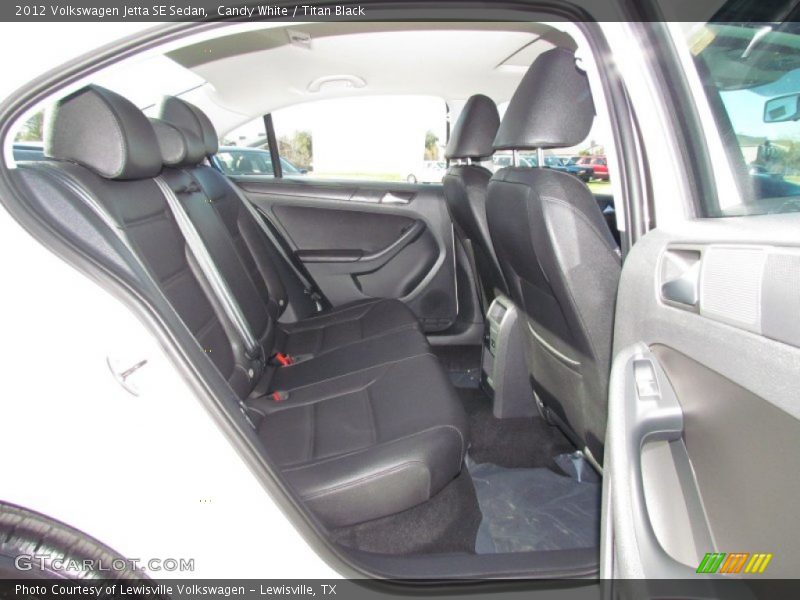 Candy White / Titan Black 2012 Volkswagen Jetta SE Sedan