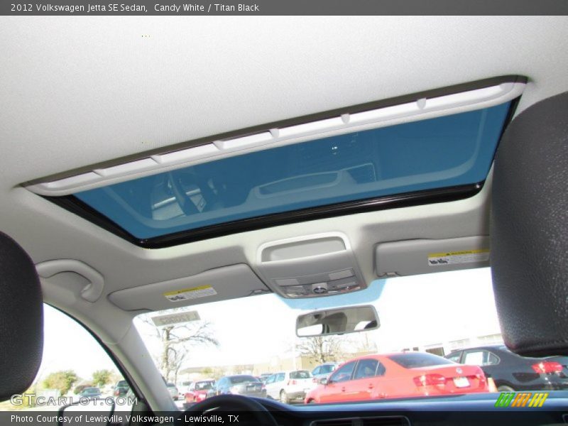 Candy White / Titan Black 2012 Volkswagen Jetta SE Sedan