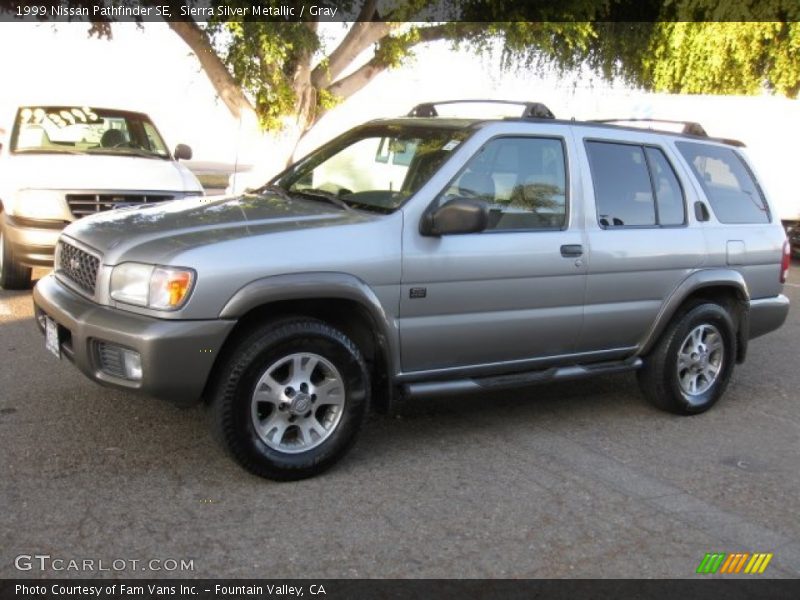 Sierra Silver Metallic / Gray 1999 Nissan Pathfinder SE