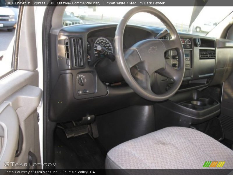 Summit White / Medium Dark Pewter 2004 Chevrolet Express 3500 Cutaway Commercial Van
