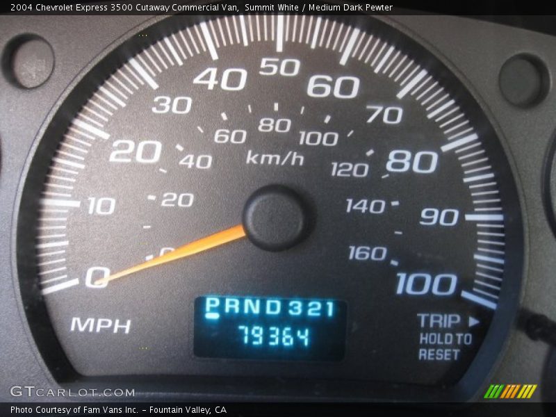 Summit White / Medium Dark Pewter 2004 Chevrolet Express 3500 Cutaway Commercial Van