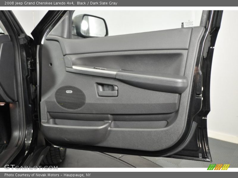 Door Panel of 2008 Grand Cherokee Laredo 4x4