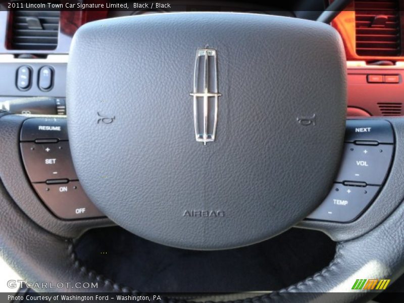 Black / Black 2011 Lincoln Town Car Signature Limited