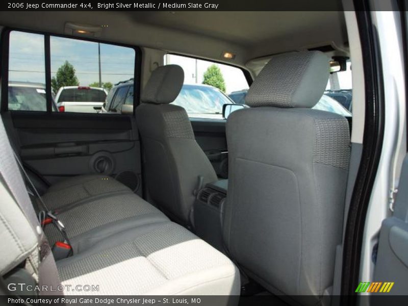 Bright Silver Metallic / Medium Slate Gray 2006 Jeep Commander 4x4