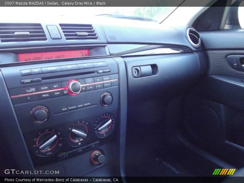 Galaxy Gray Mica / Black 2007 Mazda MAZDA3 i Sedan